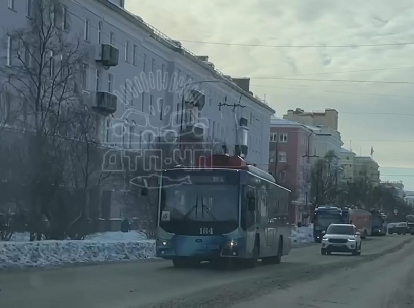 Троллейбусы