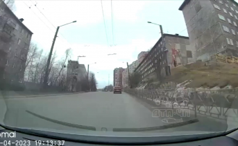 Неприятный инцидент в Мурманске Дорога
