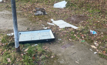 В Мурманске мужчина избавился от телевизора, выбросив его из окна