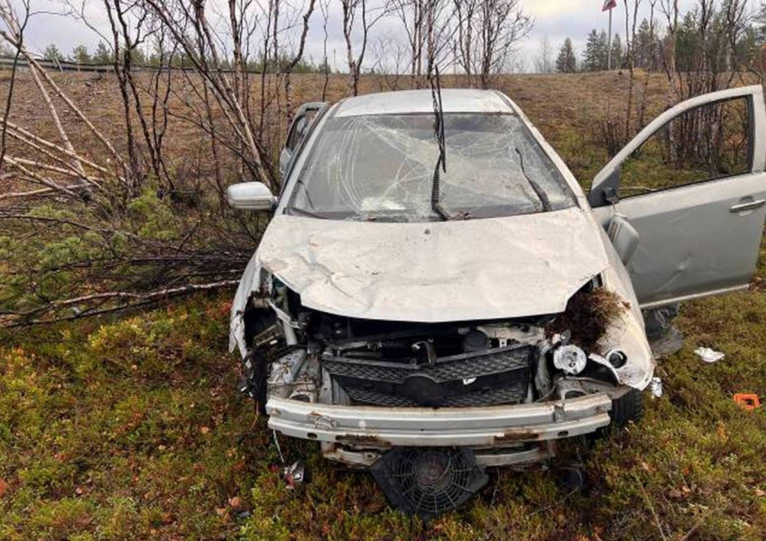 Шесть человек пострадали в трёх ДТП в Мурманской области Машина
